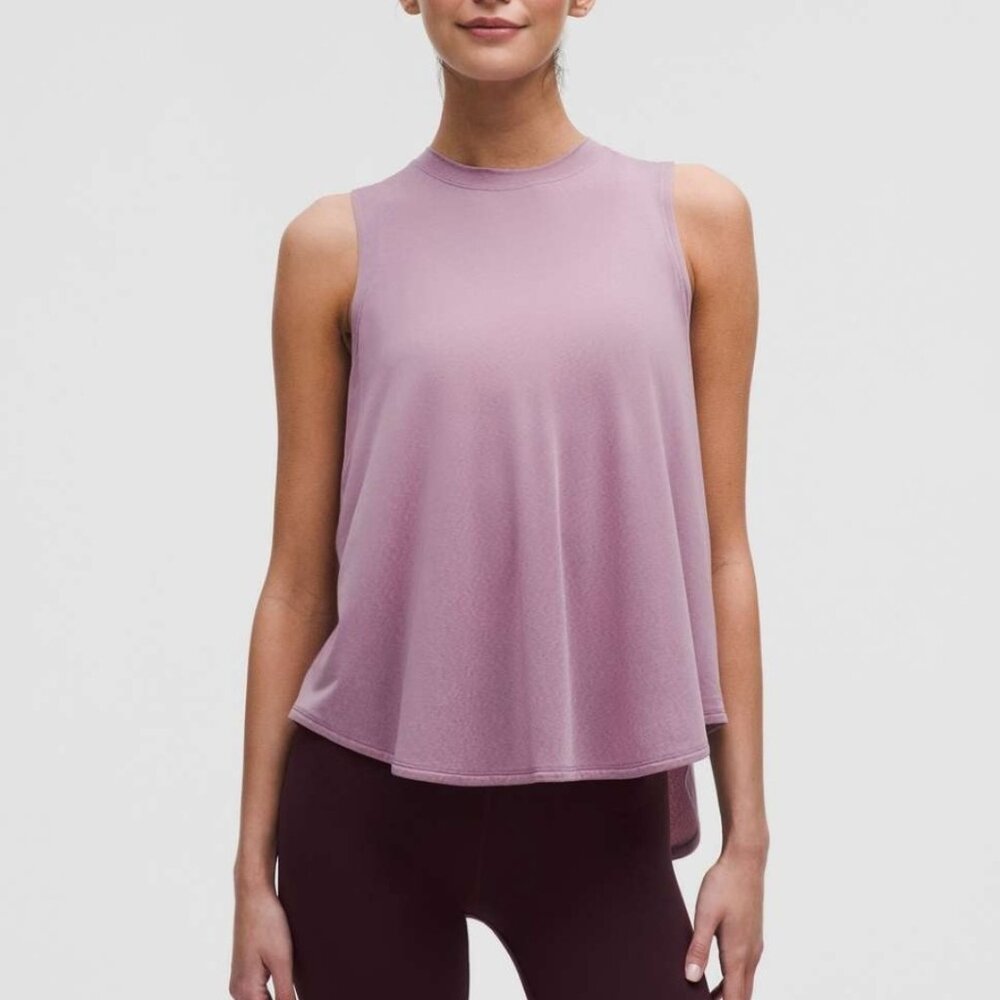 Lululemon Lightweight Split-Back Training Tank / Lavender Lux/ Size L - LW1FAUS